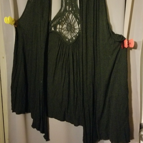 Black Vest - Picture 4 of 6